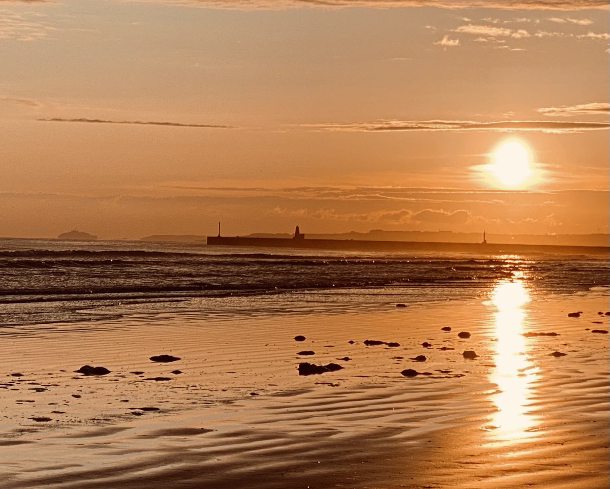 Sailing into #sunrise #cruise #ship #Portstewart #Portrush ? #Sunday