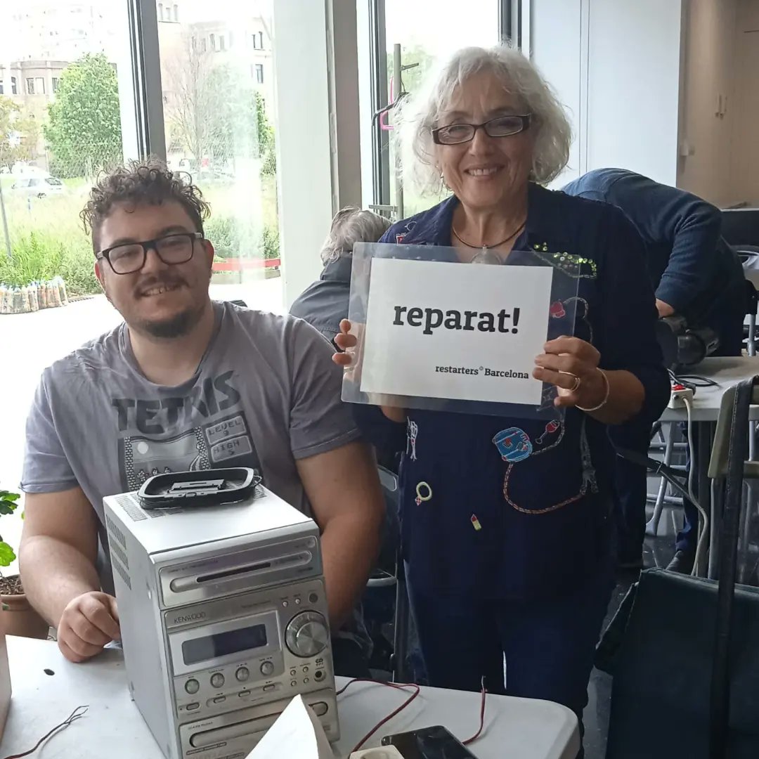 Restarters Barcelona tweet media