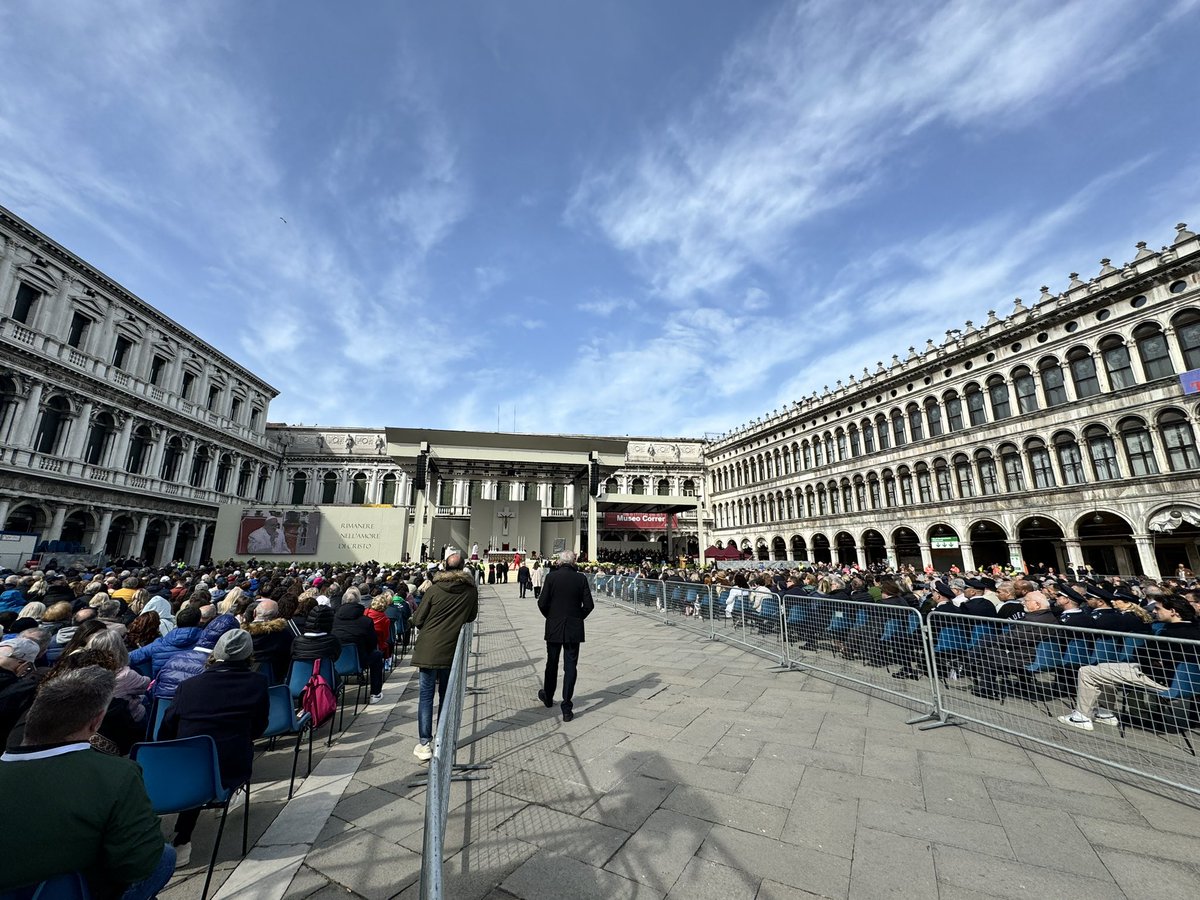 comunevenezia tweet picture