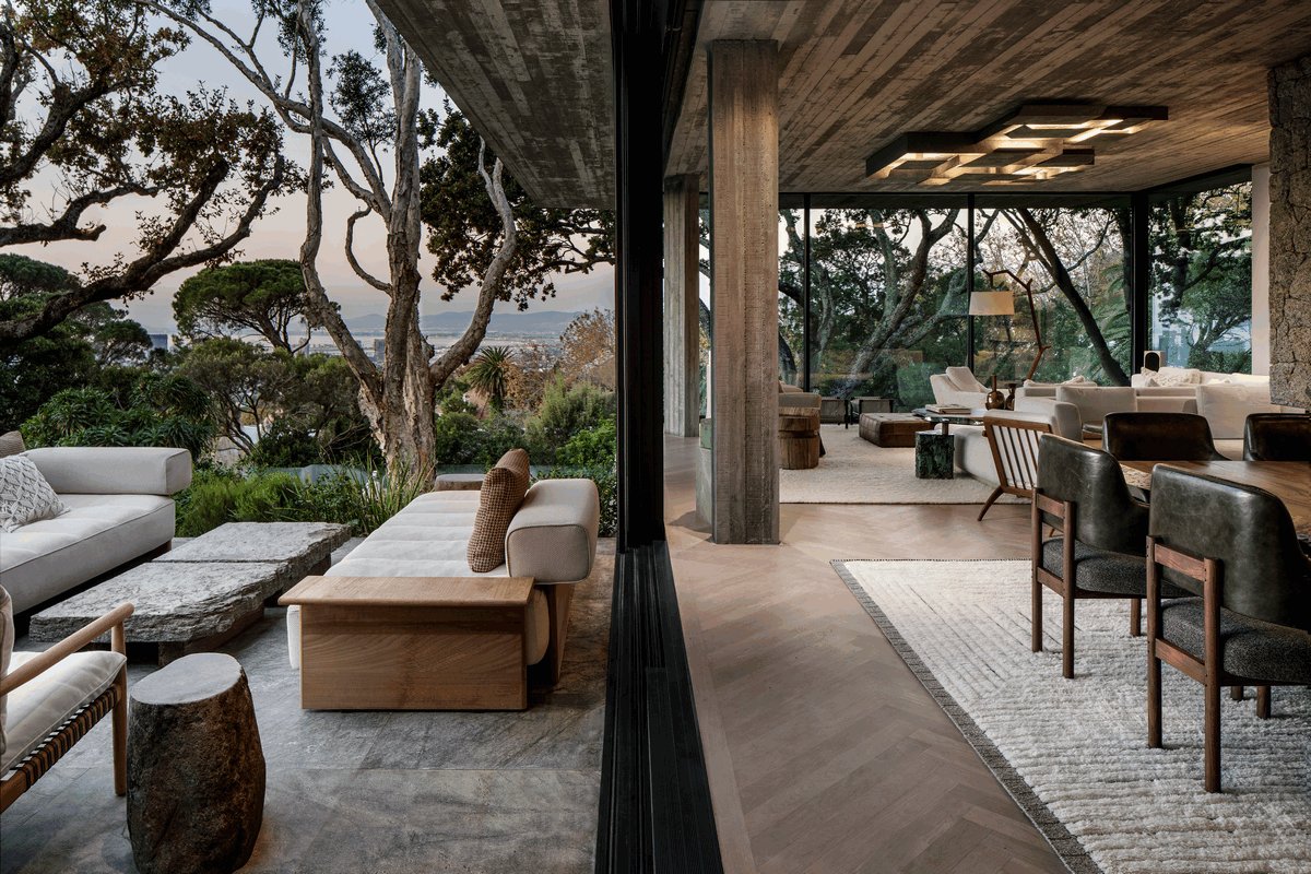 e_architect's tweet photo. ARRCC has given new life to Glen Villa a contemporary Cape Town home - connecting the interior with the stunning views
https://t.co/0TrASiRTLm
#arrcc #modernluxuryvilla #capetown #tablemountain #SouthAfricanArchitecture https://t.co/2zUH9FLN2x