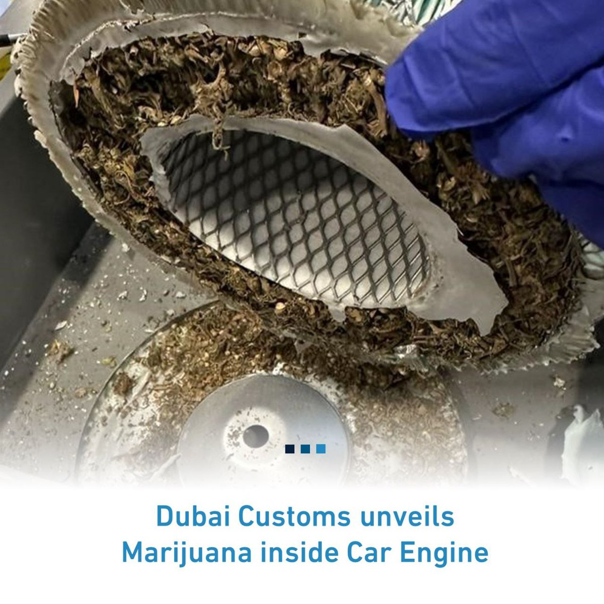 DubaiCustoms's tweet photo. #DubaiCustoms officers successfully intercepted an attempt by a female African traveler to smuggle 4.25kg of #marijuana through #DubaiAirports

#Safe_Nation #BorderSecurity https://t.co/y2D5IpXAzz