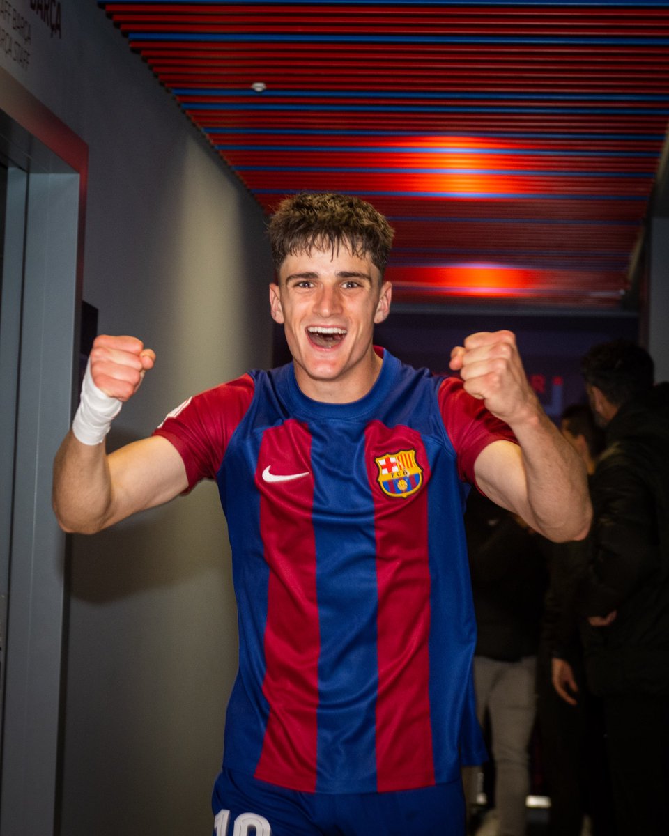 It's already an incredible season for 𝐏𝐚𝐮 𝐕𝐢́𝐜𝐭𝐨𝐫 in the Primera Division and with Barça Atlètic. One the best players in the league and most successful summer arrival for Barça. Pau has started in all 31 matches, missing only 4 matches (*was with the first team). 1/2