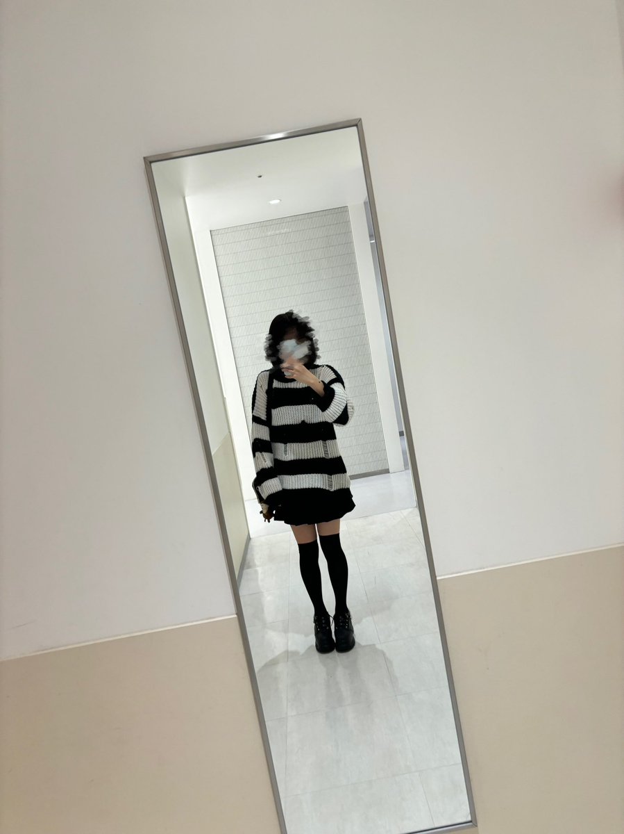 NANA_672's tweet photo. Tag🏷𓈒𓏸︎︎︎︎

私だけでいいよね❔

18⤵︎ ︎| ♀ | 嫉妬 | 監視

 #病み垢さんと繋がりたい  #病み垢女子  #病み垢女子と繋がりたい  #病み垢男子  #病み垢男子さんと繋がりたい #高校生と繋がりたい  #中学生と繋がりたい      #雰囲気1mmでもいいと思ったらいいね #依存先相手募集中 #雰囲気 https://t.co/L7QAXhfSYg