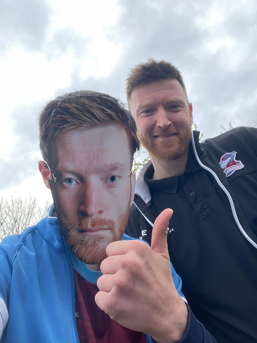 JoSmall1970's tweet photo. Would the real @DannyWhitehall1 please stand up 👊🏼😂💜💙 @SUFCOfficial https://t.co/v3JNaT6WVU