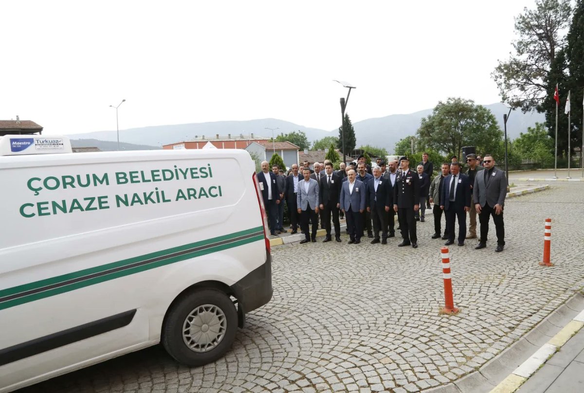 Elim bir trafik kazası sonucu hayatını kaybeden Hacıhamza Karakol Komutanımız J.Asb.Üçvş. Oğuzhan Tombuloğlu'nu Kargı ilçemizden memleketi Samsun'a uğurladık. Kahraman askerimize Allah'tan rahmet; kederli ailesi, sevenleri ve Jandarma teşkilatımıza başsağlığı diliyorum.