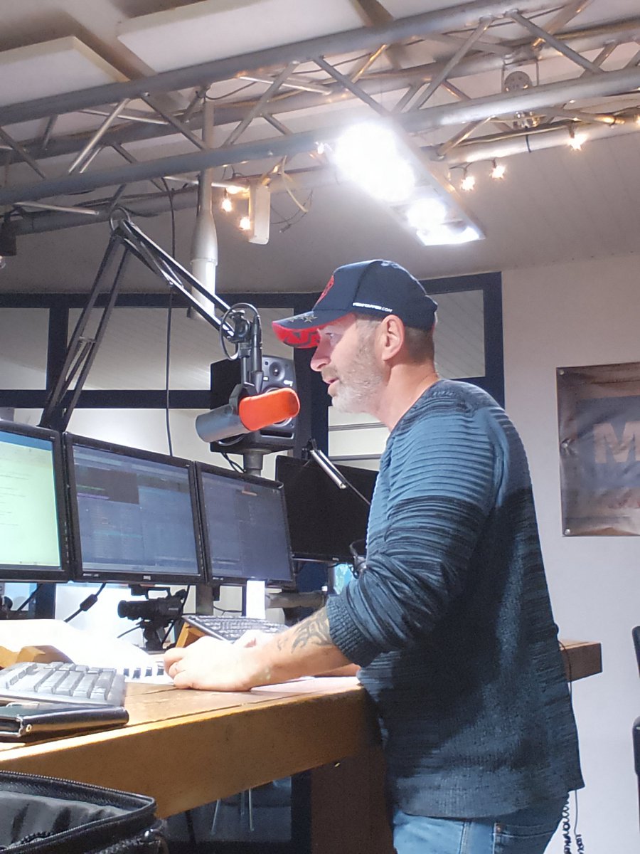 #Fruhsshoppen  <a href="/Maaslandradio/">Maasland Radio</a>  <a href="/radiomaasduinen/">Radio Maasduinen</a>  elke zondag van 8 tot 12 uur