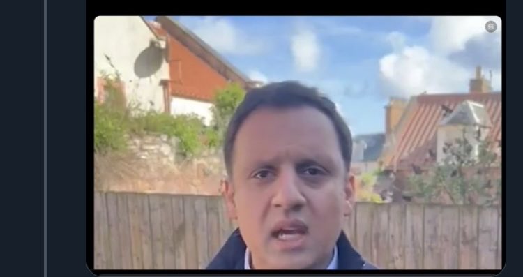 “SEE THAT FENCE BEHIND ME… I JUMPED OFF IT TO SUPPORT THE TORIES” Labour/Conservatives.. Two Cheeks… Same Arse.