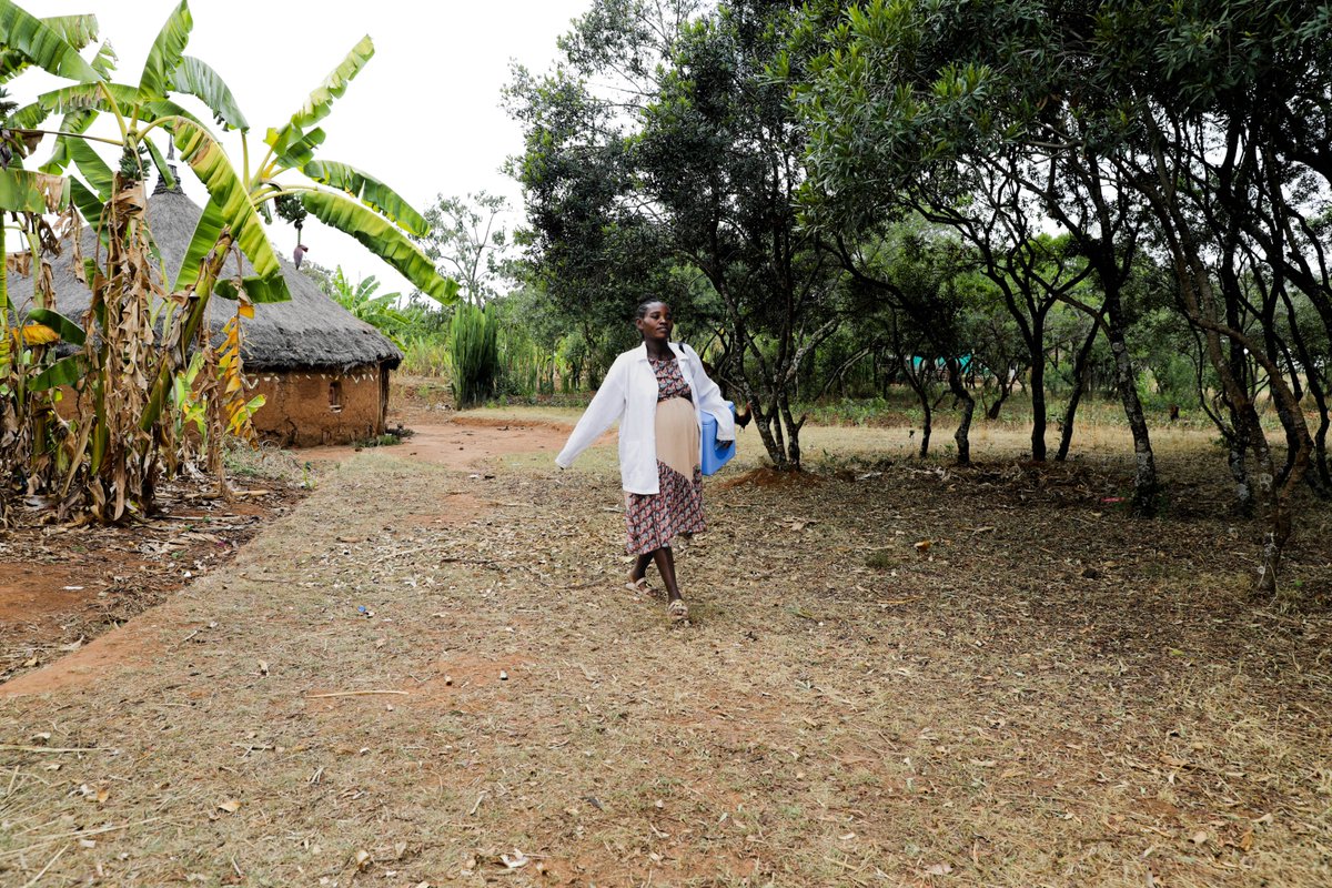 Meet Tadelech Alemu, the health extension worker, who is 8-months’ pregnant. She walks 8kms from the health post to reach unvaccinated and zero-dose children. Her dedication saves life. #WroldImmunizationWeek
