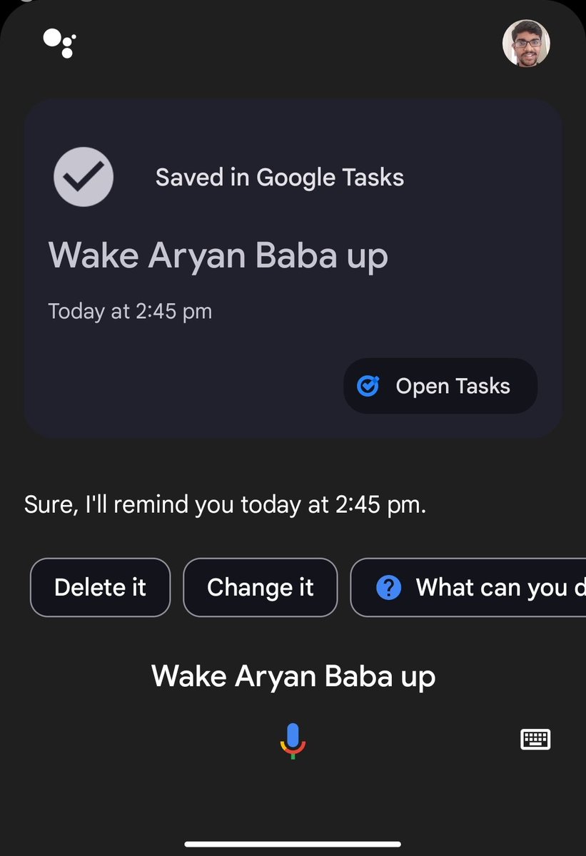 Sometimes I'm shocked at how incompetent @Google 's #GoogleAssistant is in non-English transcription. The language is English (India). At least TRY to transcribe Aai properly. TF is Aryan Baba 😭.