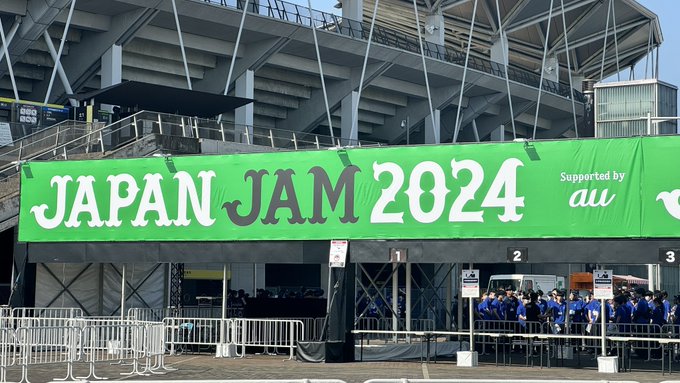 rockin'on presents 『JAPAN JAM 2024』 生放送

#結束バンド
𝟏𝟓:𝟏𝟓〜𝐒𝐔𝐍𝐒𝐄𝐓 𝐒𝐓𝐀𝐆𝐄
📺生中継🇯🇵➤bit.ly/3Uk9dnT

#ぼっち・ざ・ろっく
#JAPANJAM #JAPANJAM2024 #BEYOOOOONDS #輝きなビヨちゃん #JJ2024
 ,wwsw