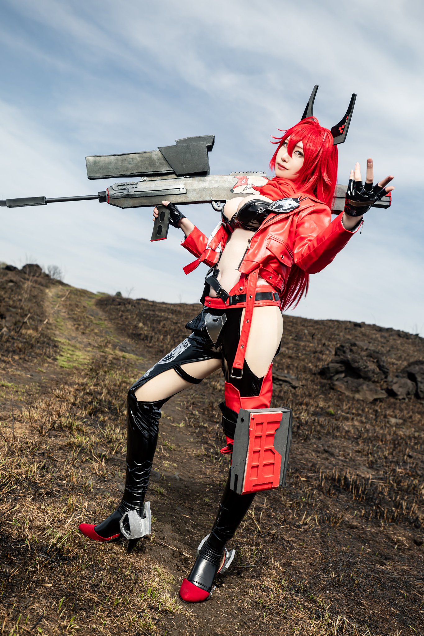 NIKKE コスプレ　武器　レッドフード mof様専用 武器オーダーメイド NIKKE レッドフード 道具 ニケ