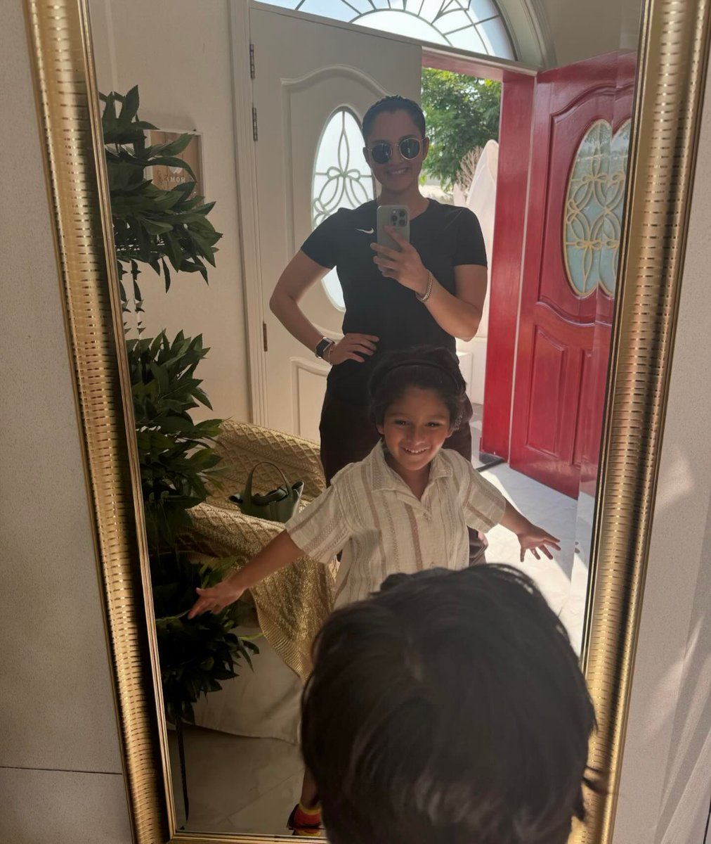 Sania Mirza's Latest Photo Dump!🤍

#SaniaMirza #TennisPlayer #Workout #Familytime