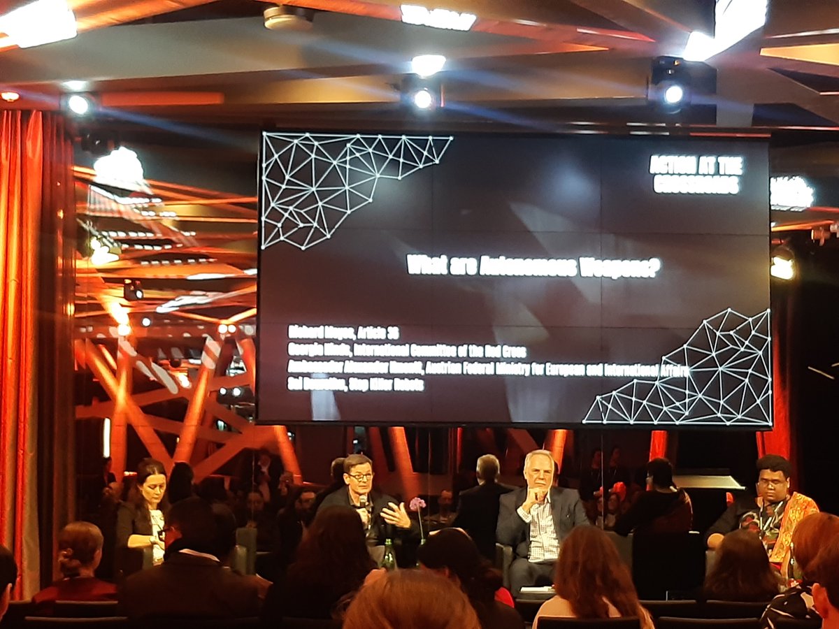 Qu'est-ce qu'une arme autonome? Quels risques pour les populations civiles? Comment adapter le #droitinternational à des conflits où l'IA prend de + en + de place?
On en parle au forum de la société civile #ActionAtTheCrossroads
Si vous n'êtes pas à Vienne:youtube.com/watch?v=izz_IS…