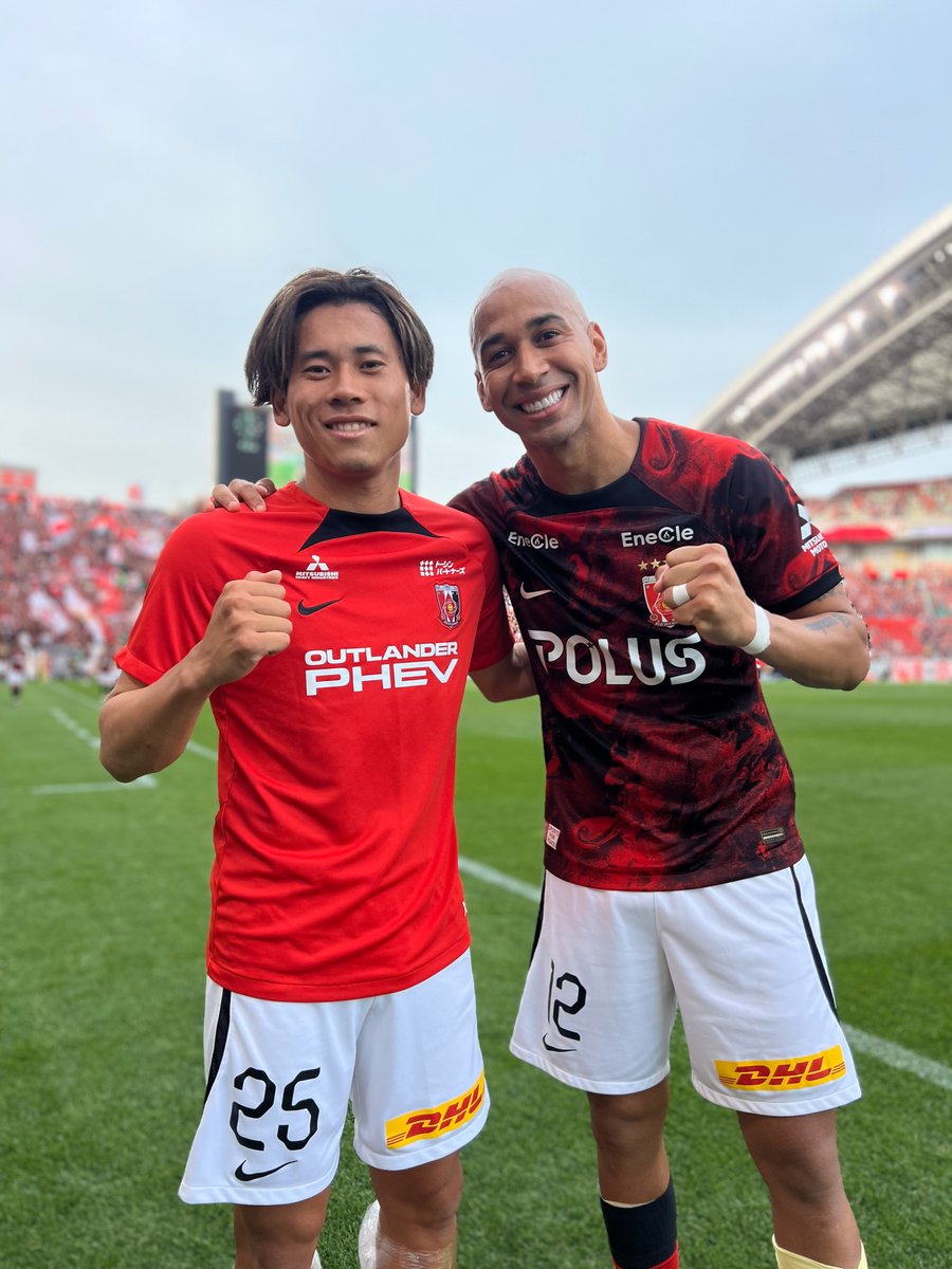 ✊😁😁✊ #安居海渡 #チアゴサンタナ #urawareds #浦和レッズ #WeareREDS #Jリーグ