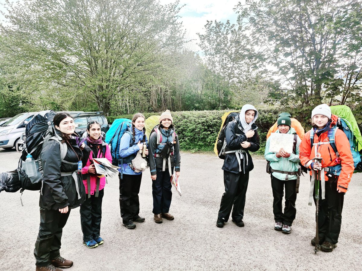 chsdofe's tweet photo. A sunny start to the first day of their expedition! https://t.co/SWJJlNb2t3