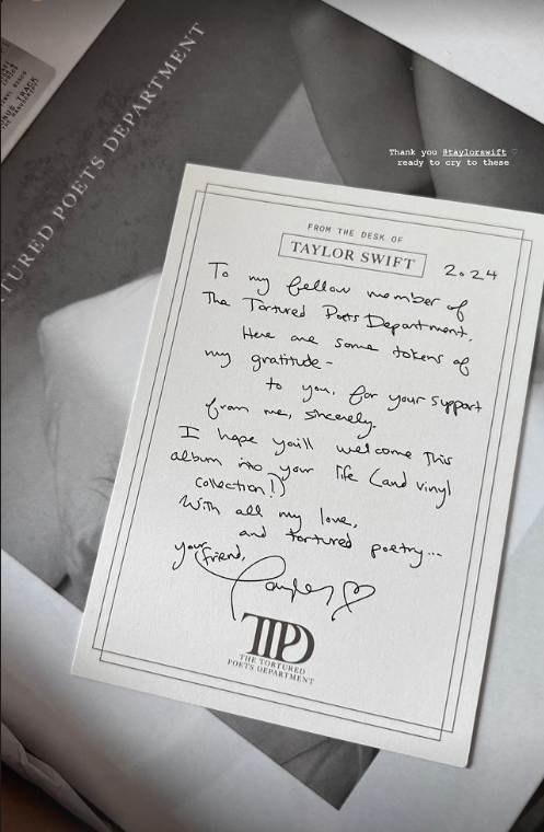 'To my fellow member of TTPD' 'Your friend, Taylor' 😭😭😭😭😭😭😭