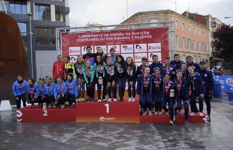 C.E.A Bétera y Peñota Dental Alusigma campeones de España de Duatlón Contrarreloj Equipos 2024 en Soria dlvr.it/T66qkB @Triatlón Noticias