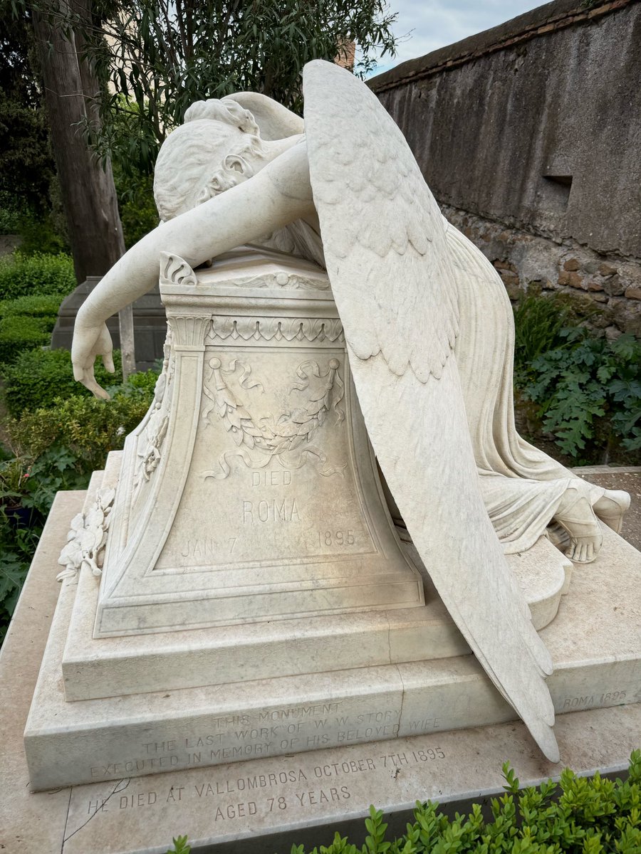 The Angel of Grief Weeping Over the Dismantled Altar of Life - Protestant Cemetery, Rome

American sculptor William Wetmore Story created this, his final work, for his beloved wife Emelyn in 1895. He died just 9 months after her

#SundayStonework