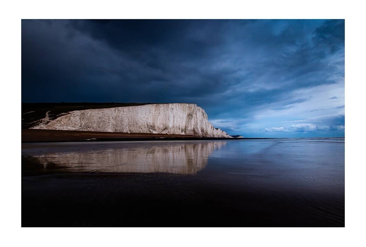 Collections.

One of the many photos I've taken of the Seven Sisters.
#sevensisters #eastsussex #Eastbourne #reflection #landscapephotography #photography