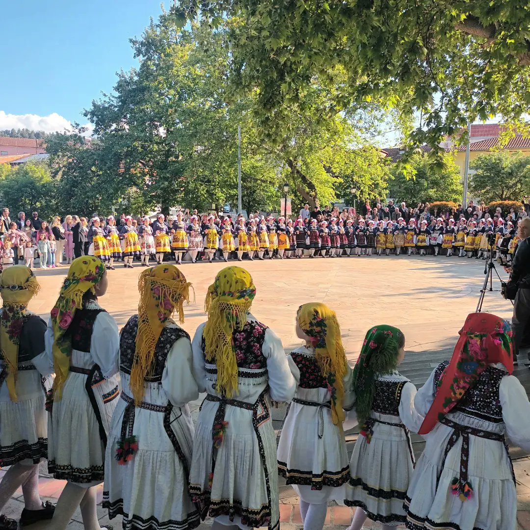 golisTz's tweet photo. Στις Λαζαρίνες της Αιανής κ της Λευκοπηγής Κοζάνης. https://t.co/Qi5czzXIrg