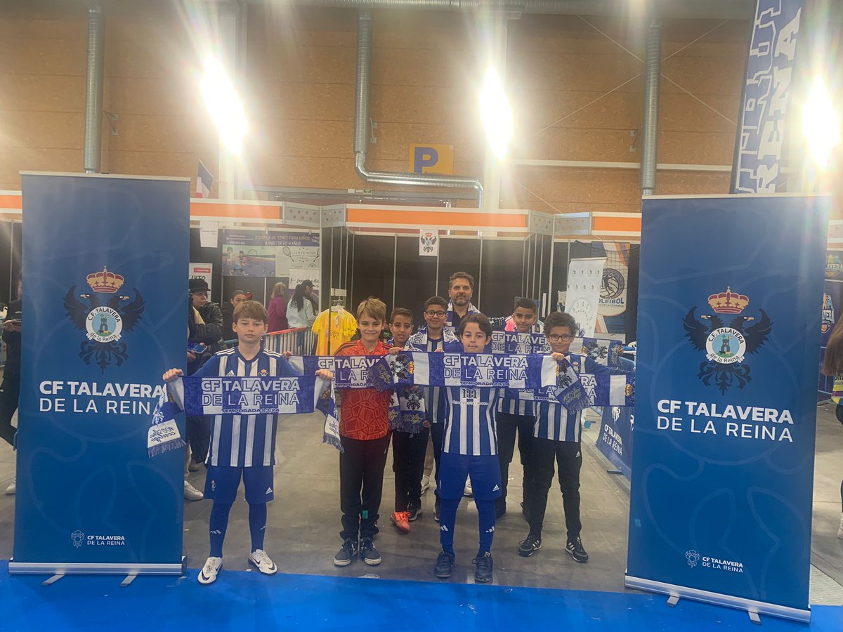 Desde el CF Talavera de la Reina queremos dar las gracias a la organización del evento Astrum Arena. Un día de encuentro del deporte talaverano, rodeado de buen ambiente y diversión. 🔵🔵⚪️⚪️🔵🔵⚪️⚪️. #somosdeportesomostalavera