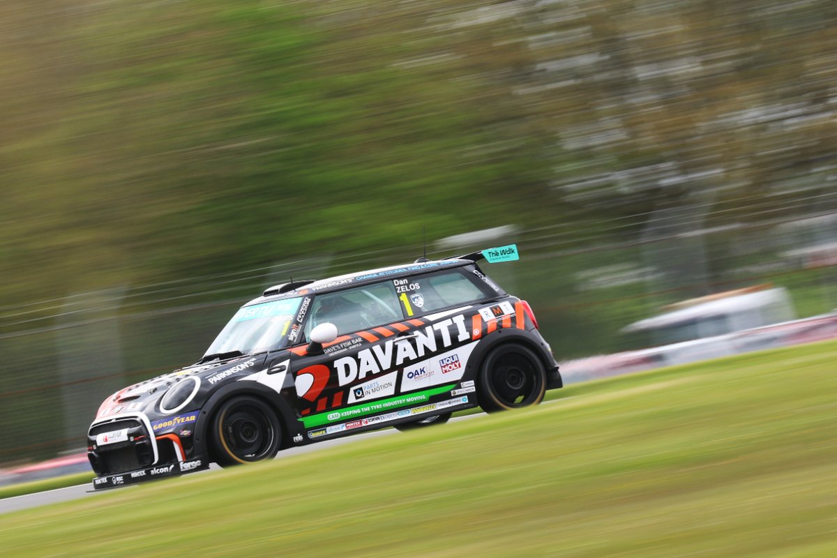 SATURDAY RESULTS 🏁 QUALI  ➡️ P4 RACE 1 ➡️ P1 A wet and miserable day here at @doningtonpark today, but looking forward to Race 2 & 3 to get underway🌧️ #DZ45 #DanZelos45 #motorsport #racing #doningtonpark #raceday #raceweekend #results #racewinner #minichallengeuk