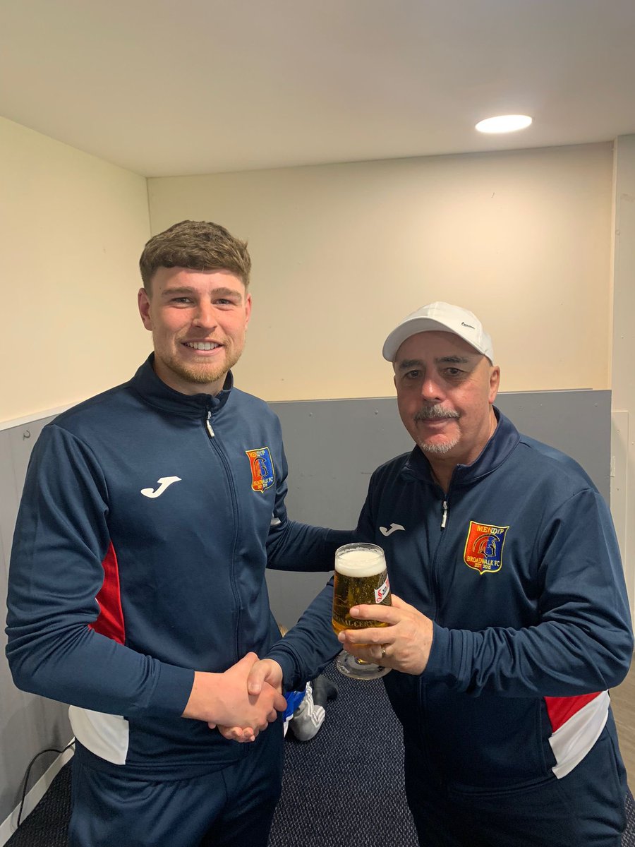 MendipBroadwalk's tweet image. 🔴🔵

With all the celebrations. 
Not to forget how we won the game!

A 2-1 win at Wells City Res’s.

All the goals in the 1sthalf.

1-0 up. A great move finished by Rhys Hickery.
1-1. 
And a deflected volley by Seb to win the game 2-1.
A great performance.

MOM- Jackson Brown.