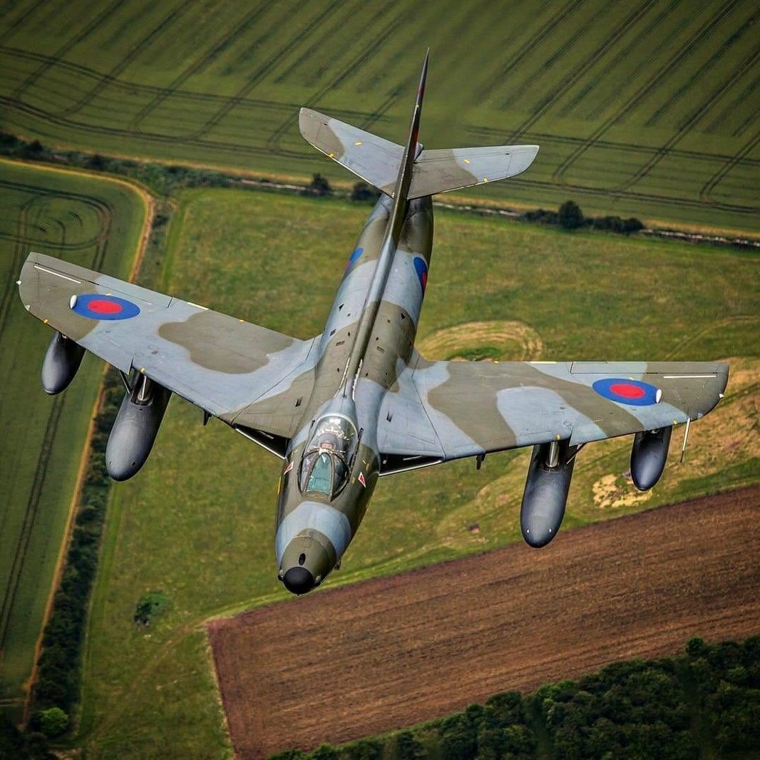 A true thoroughbred. Hawker Hunter. I flew them over the years.
  credit British heritage aircraft