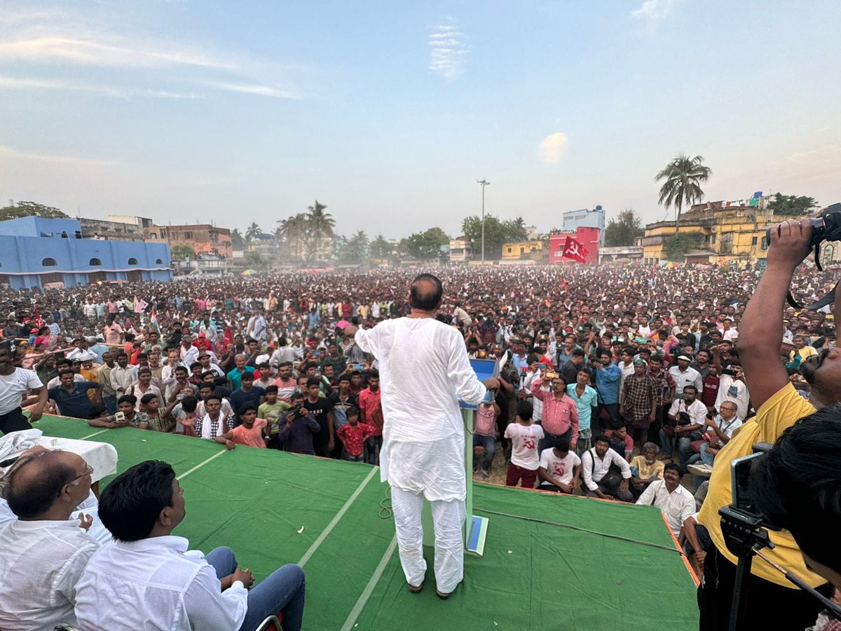 In West Bengal, an election rally backing CPI(M) Polit Bureau Member and Murshidabad Lok Sabha Constituency candidate Comrade Md Salim drew a large crowd in Domkal. The event featured addresses from Pradesh Congress President Adhir Ranjan Chowdhary, along with Comrades Anisur…