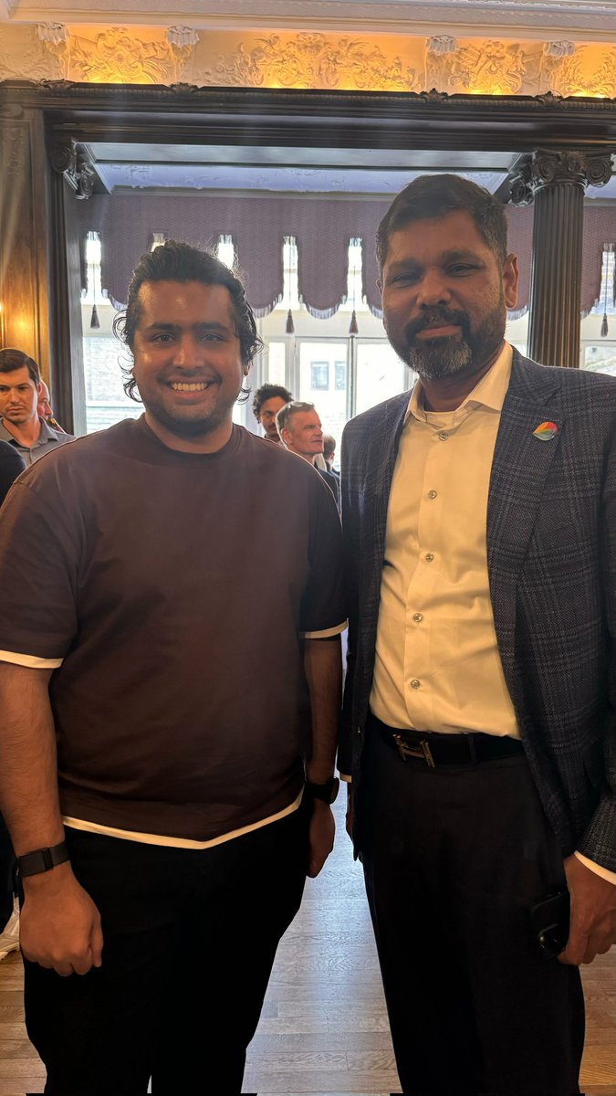 nikhilpradeep3's tweet photo. Grateful for the opportunity to chat with our CEO @mrgirish. His infectious positivity and visionary outlook on the future of CRM are truly inspiring. So much to learn from him! #CEOInspiration #FutureVisionary #CRMConversations" https://t.co/SEULyXroyj
