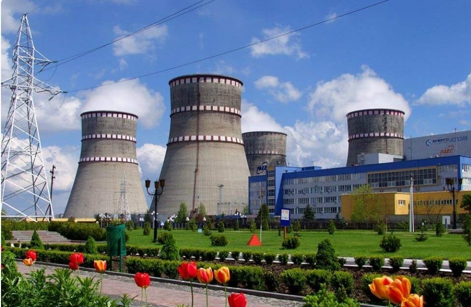 Ukrainian officials have reported that the country's energy grid has suffered a major losses due to recent Russian attacks targeting power infrastructure. According to the officials, Ukraine has lost approximately 80% of its thermal power capacity and over 30% of its