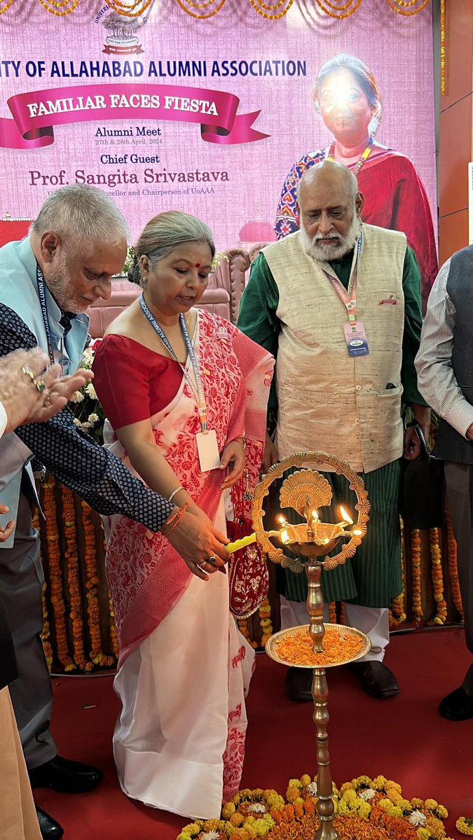 UoA_Official's tweet photo. दिनांकः 27.04.2024
इलाहाबाद विश्वविद्यालय में पुरा छात्र सम्मेलन का शुभारंभ
#UOAAA UNIVERSITY OF ALLAHABAD ALUMNI ASSOCIATION
इलाहाबाद विश्वविद्यालय में शनिवार को पुरा छात्र सम्मेलन (एलुमनाई मीट), ‘फ़ैमिलियर फेसेस फीएस्टा’ का शुभारंभ किया गया। https://t.co/FUiVykl0H9