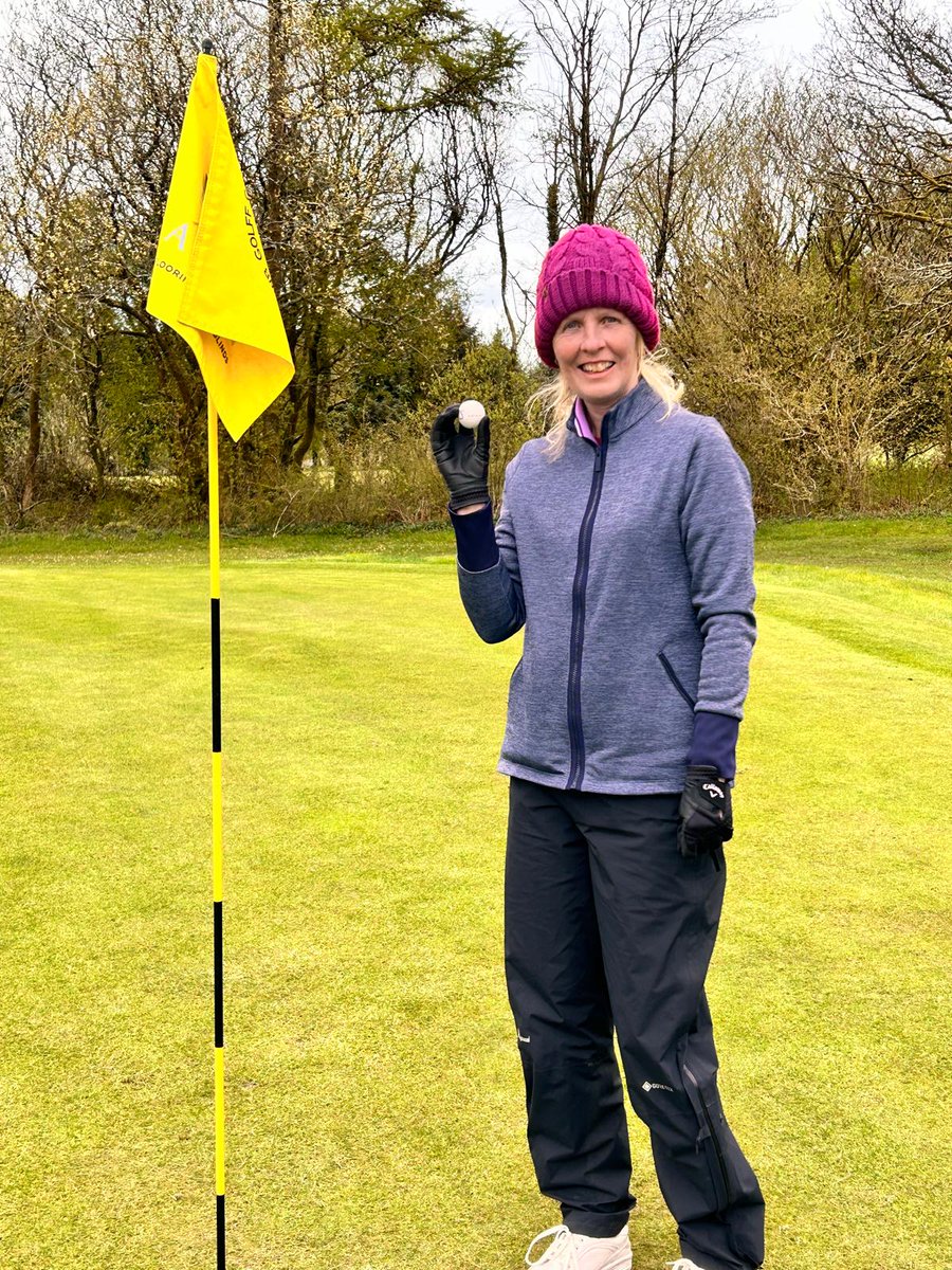 Carmarthen Golf Club & Driving Range tweet media