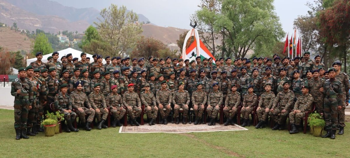 suryacommand's tweet photo. #IndianArmy
Lt Gen NS Raja Subramani, GOC-in-C #SuryaCommand visited #Panchshul Brigade to review the security & operational preparedness. The Army Commander dedicated the Pithoragarh War Memorial to the Kumaon Region. He appreciated the dedication and professionalism of the troops and exhorted them to continue working with the same zeal and commitment. 
@adgpi
@ProDefLko
@PRODefDehradun 
@HQ_IDS_India
@DmPithoragarh