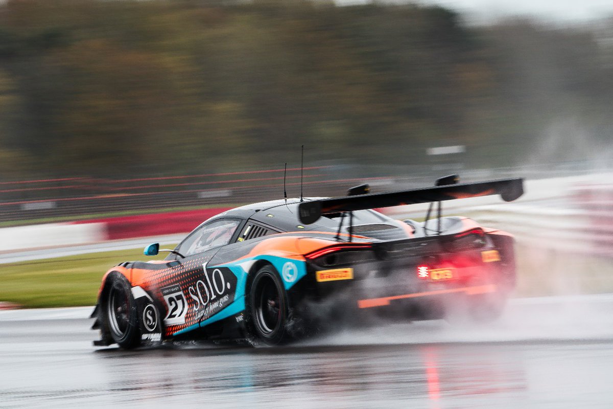 🟢 #Silverstone500 

A start behind the Safety Car, and another deployed already in the race… we’re only 25 minutes in. 

#27 & #84 boxed early for a driver change under FCY, and are working their way back through the field. 

#BritishGT | #OptimumMotorsport