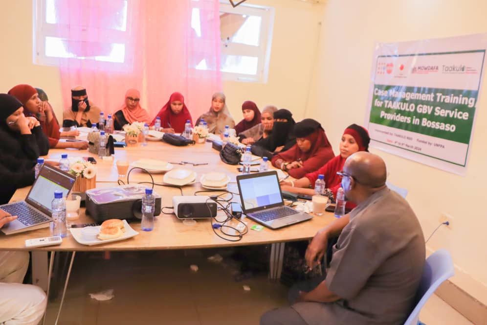 20 frontline female service providers in Bosaso received specialized GBV case management training from our partners @TAAKULONGO, funded by @JapanGov. Together, we’re ensuring comprehensive SRH & GBV response in conflict and flood-affected areas of Somalia. #FloodIntervention