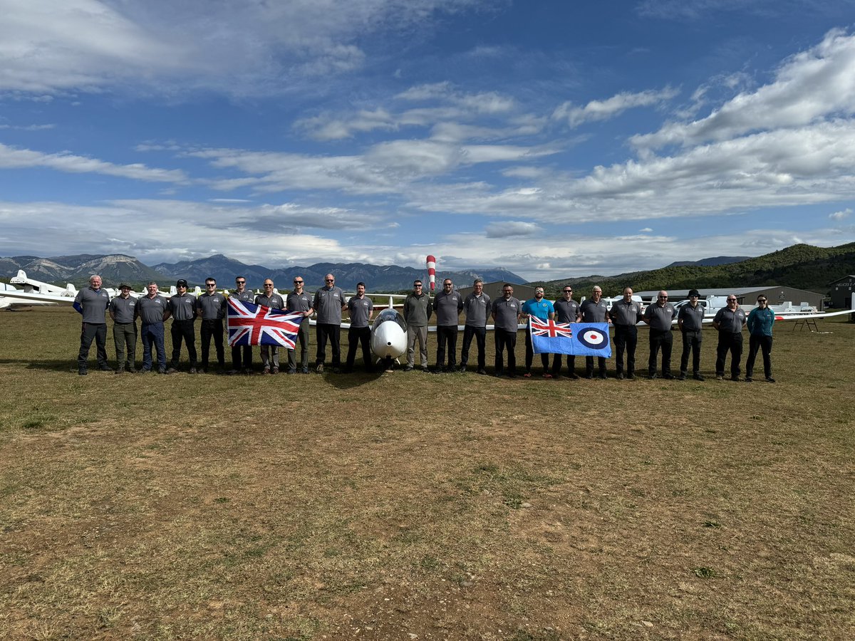 A superb 2 days conducting adventurous training in the French Alps with the RAF Gliding and Soaring Association ably supported by the <a href="/RAFCentralFund/">RAFCentralFund</a>. Great to see a cross section of the RAF having amazing aviation experiences. @RAFGSA