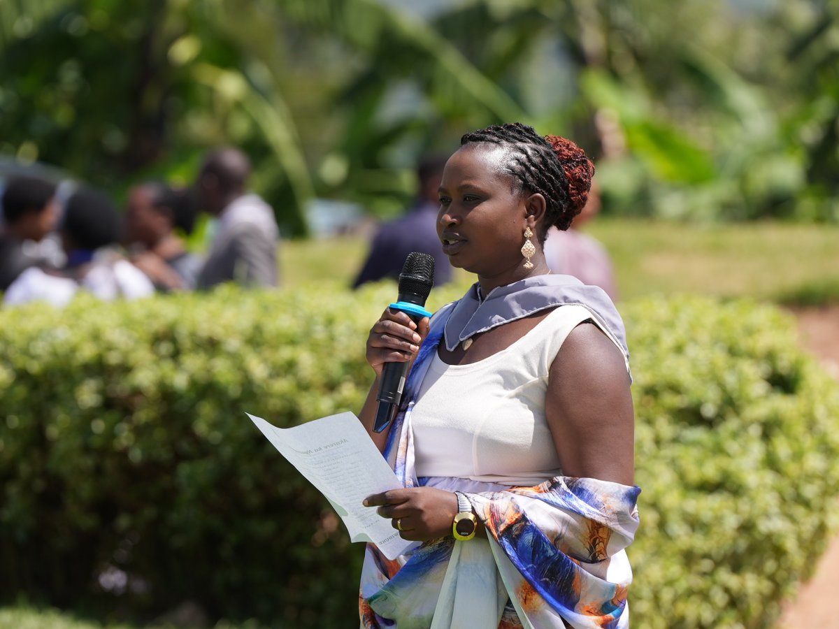 Min. <a href="/DrDamascene/">Dr. Jean Damascene BIZIMANA</a> n'abandi bayobozi, bifatanyije n'abaturage b'Akarere ka <a href="/Nyamagabe/">Nyamagabe District</a> mu gikorwa cyo Kwibuka ku nshuro ya 30 Jenoside yakorewe Abatutsi, ku Rwibutso rwa Jenoside rwa Cyanika. 

#Kwibuka30