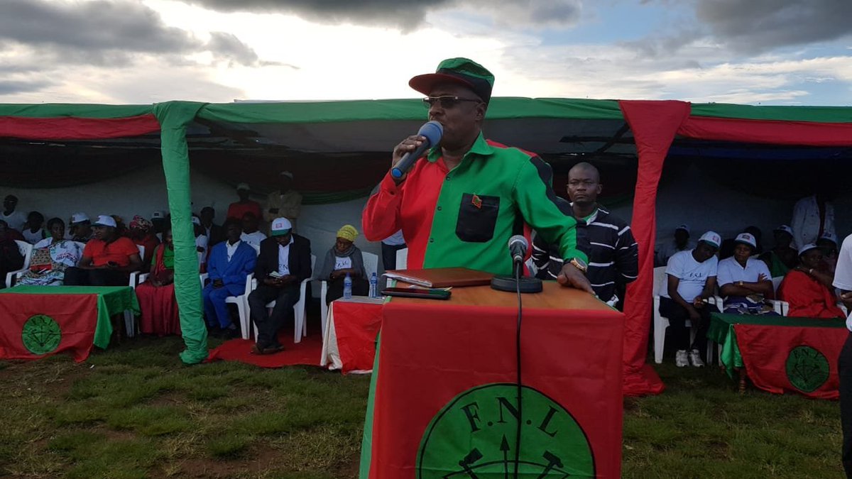 🇧🇮💬"Le Président de la République devrait prendre une décision , certes difficile, accordant  amnistie générale à tous ceux qui sont impliqués dans le putsch de 2015"-Jacques Bigirimana [Président du parti FNL]

En marge d'une réunion de son parti dans la capitale politique ce