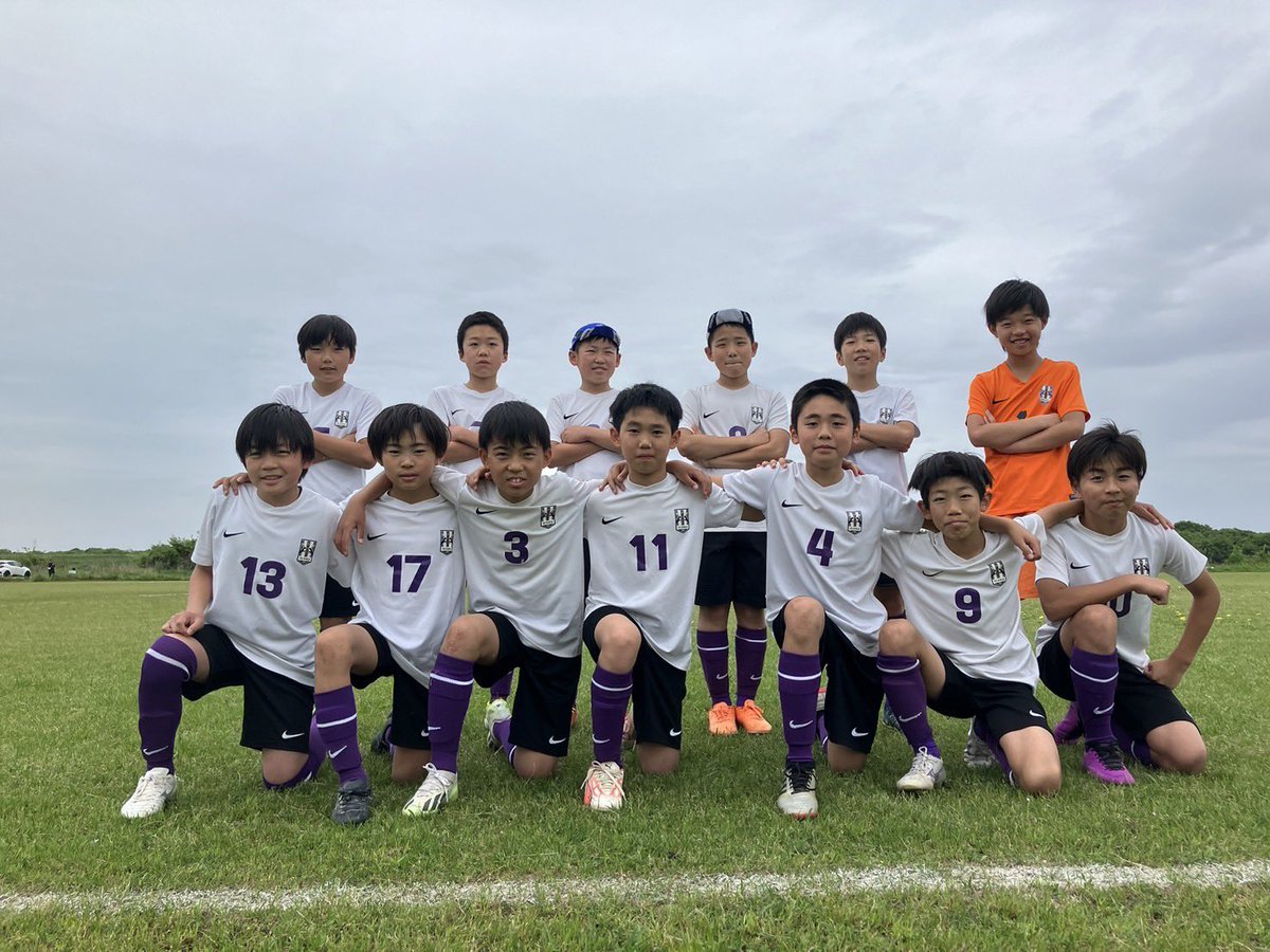 fcviola2006's tweet photo. 【#FCヴィオーラ活動報告】

《U-12》
️📝4/27     FAリーグ 

FAリーグU-12
VS翼SC 6-0 Lose
VS養老Jr. 2-2 Drow

対戦していただいたチームの皆様ありがとうございました！ https://t.co/dw8ZNKOBxj