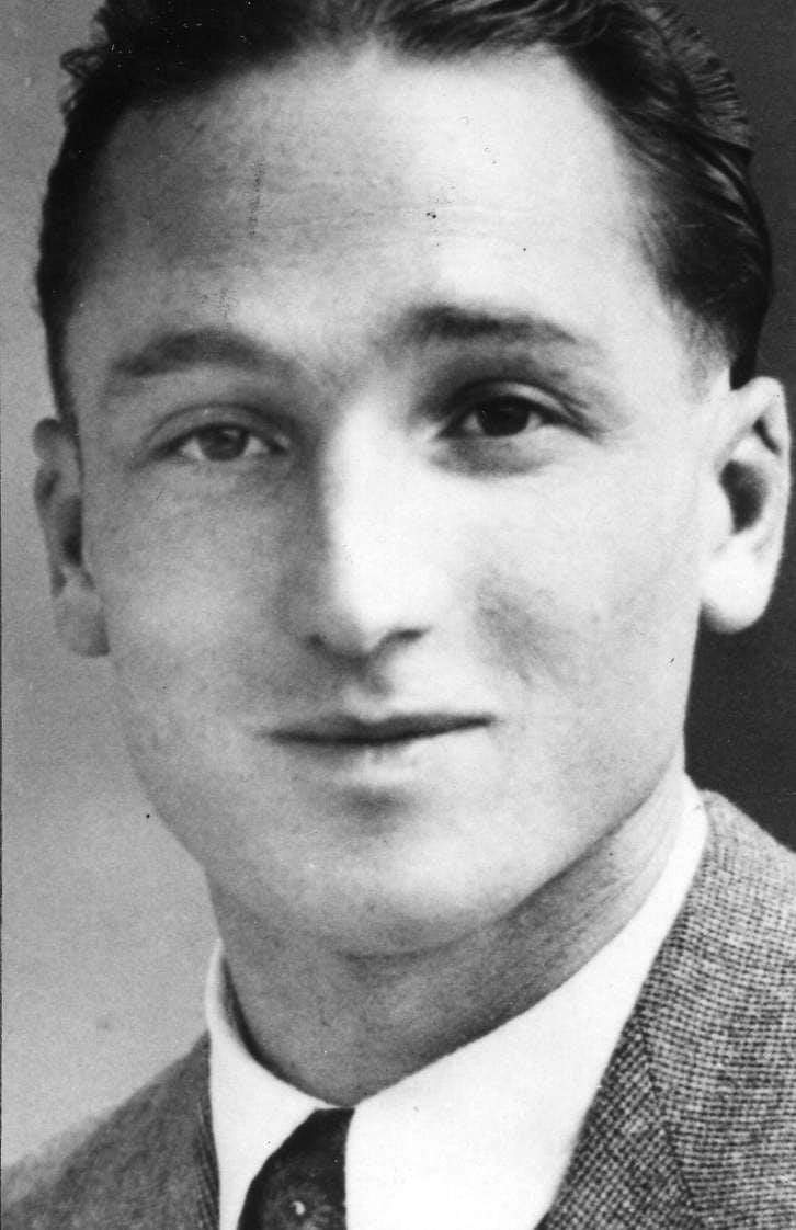 FontaineLionel1's tweet image. Une statistique tragique et éloquente : 60 % des 641 personnes nées ou arrêtées en #Haute-Marne et déportées entre 1941 et 1944 ne sont pas revenues des camps de la mort. #Deportation #Shoah #Resistance