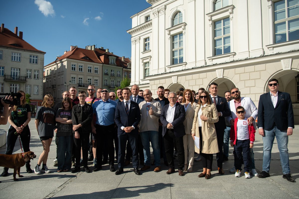 Tak wyglądał wczorajszy dzień, a już dzisiaj kolejne punkty na kampanijnej trasie #PoPierwszePolska🇵🇱