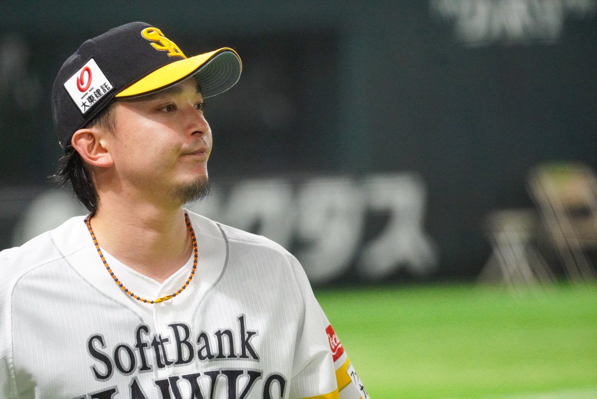 巨さん
お口かわいい😊

 #東浜巨 投手
 #sbhawks
2024.4.28