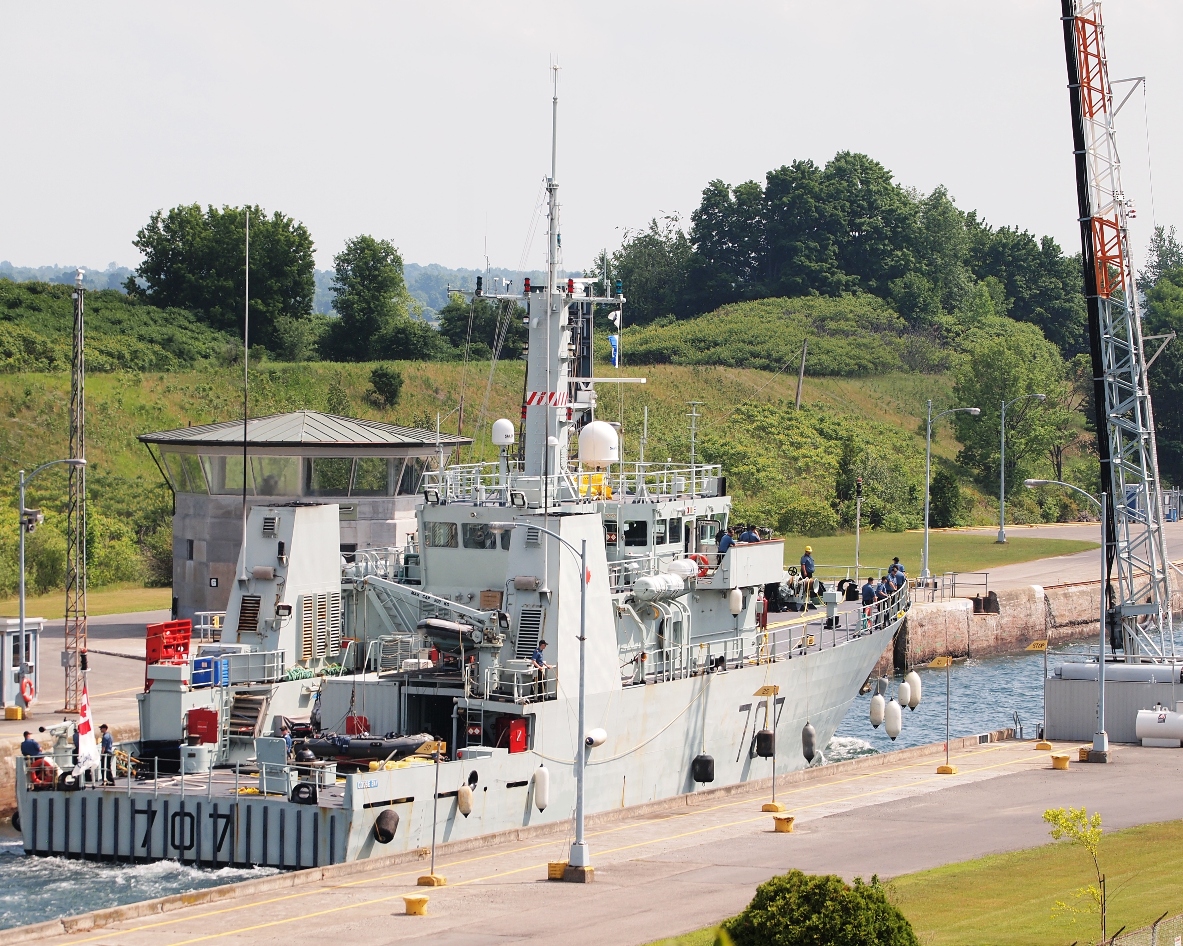 With fenders out and ship's company closed up, HMCS GOOSE BAY transits Iroquois Lock as she enters the Great Lakes for a tour on 27 June 2016. @RLitwiller #RCNavy Photo Collection. See MORE ow.ly/Uqmu50QN8hC