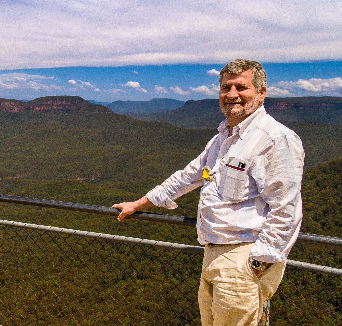 Ha fallecido Txomin Arbizu. Ejemplo y amigo. Deja una huella enorme en la esclerosis múltiple, y en los que le conocimos. Agur Jauna, Goian bego