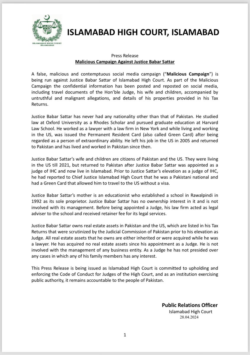 ShazadAkbar's tweet photo. 🚨Justice Babar Sattar gives detailed response to Gov/ISI backed smear campaign against him.
Would QFI now give similar explanation of his 3 undeclared London flats, undeclared foreign currency account, undeclared Spanish Passport in different name of his wife?
Plz remember QFI or Mrs never explained any of the above at any forum