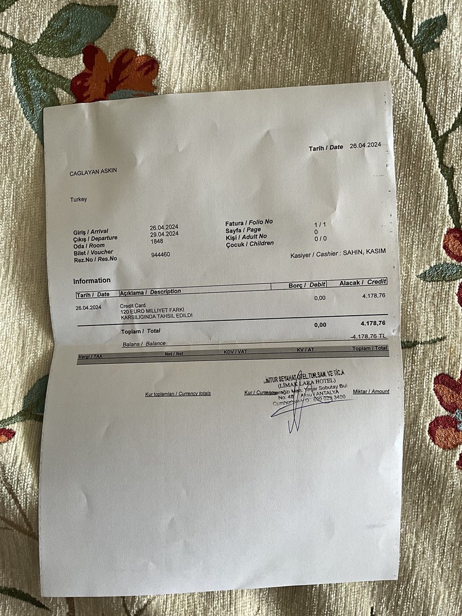 postmarkhaber's tweet photo. Antalya Limak Lara Hotel'e daha ucuz olduğu için İngiliz web sitesi üzerinden rezervasyon yapan müşteri Türk olduğu farkedilince 120 Euro "milliyet farkı ücreti" tahsil edildi. https://t.co/r2tTYUdN3s