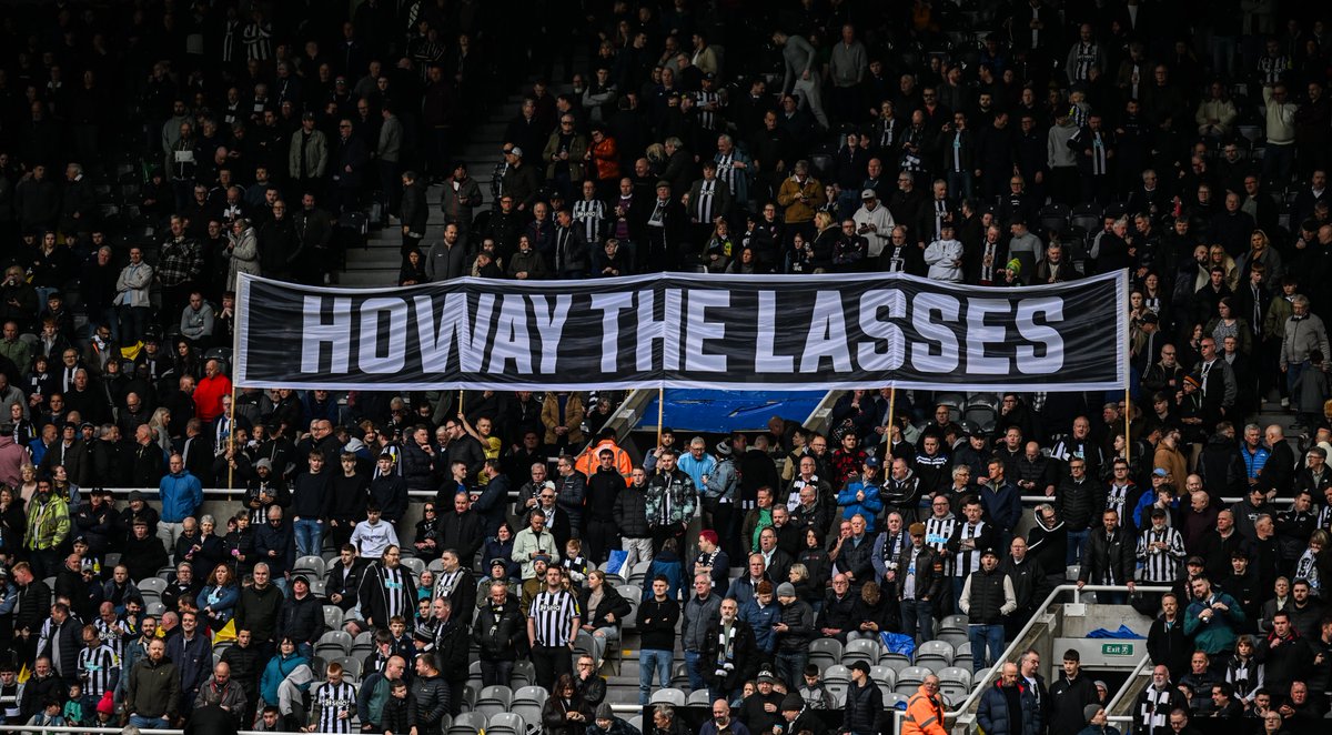NUFCWomen's tweet photo. Making more memories at SJP 🤩🏟

We took to the pitch during #NEWSHU yesterday, with our @FAWNL Northern Premier trophy! 🏆

#NUFCWomen https://t.co/lVjGqHFrXi