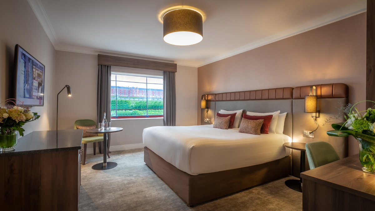 Experience Cork City 🛎 Overlooking the historic The River Lee, The Kingsley offers bedrooms perfectly designed for your comfort. Whether you are visiting for business or pleasure, our Cork City hotel ensures a sense of tranquility 🛏 #thekingsley #downbytheriver