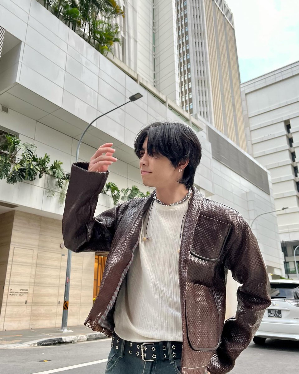 starfess's tweet photo. star bang sendyyyy kena angin Singapura damagenyaaaaa duar duar😭😭😭
https://t.co/kRHoWEAztV